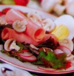 Cалат с ветчиной и редисом